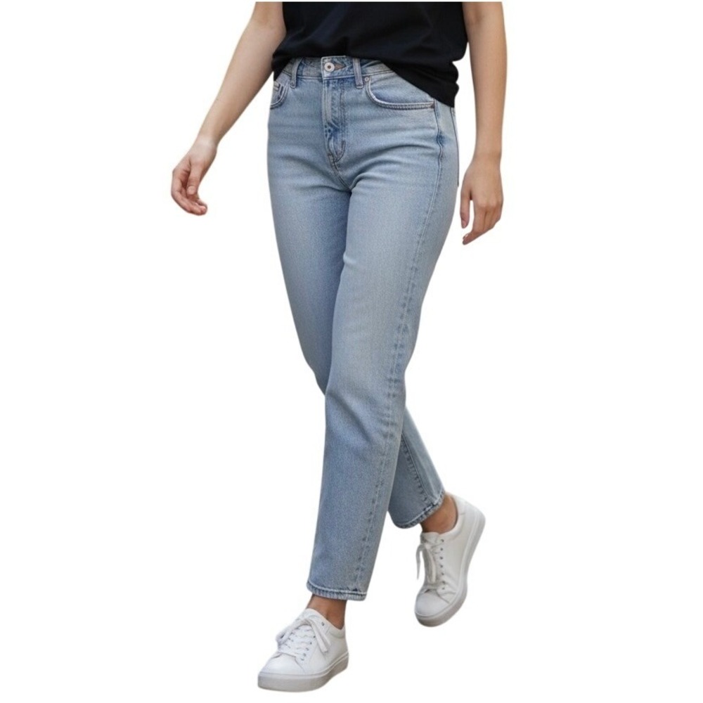 BDG Mom Jeans Womens 24 Light Wash Blue High Rise Tapered Denim Urban Outfitters